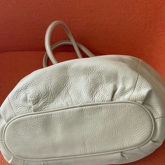 Michael Kors Off White Bag - Picture 3 of 5